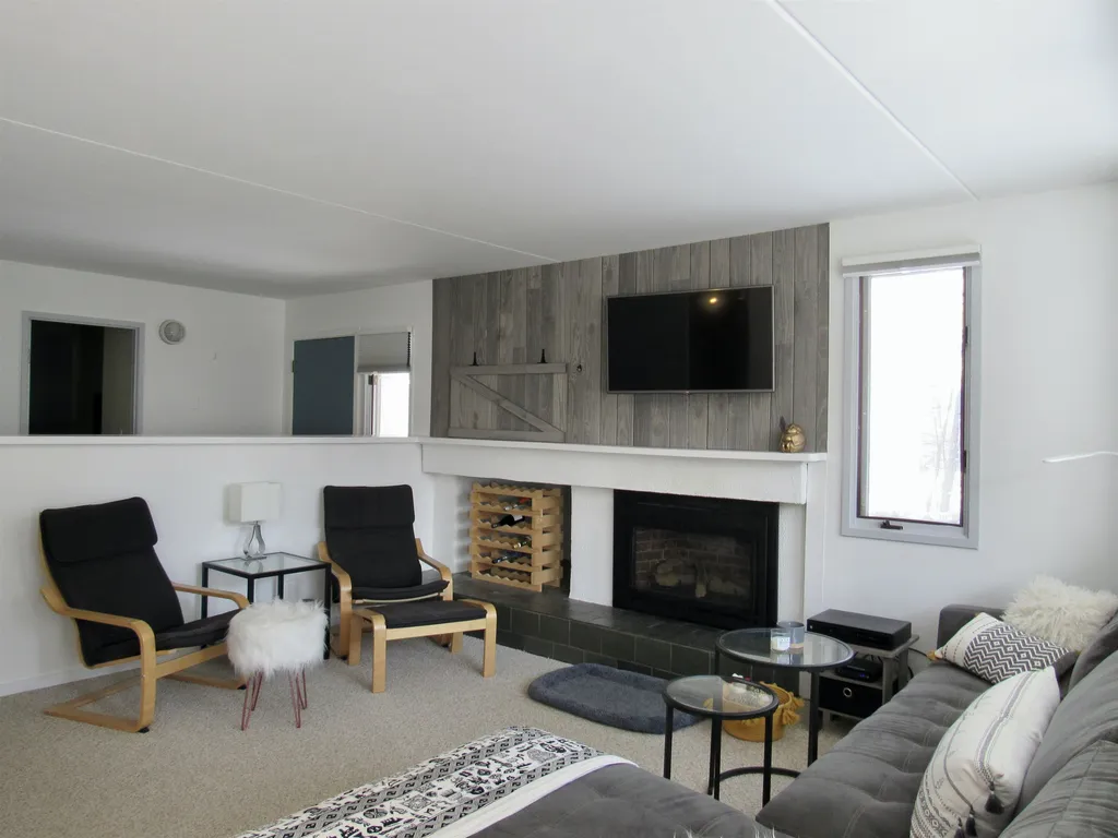 202 Bridges Circle Warren VT 05674
