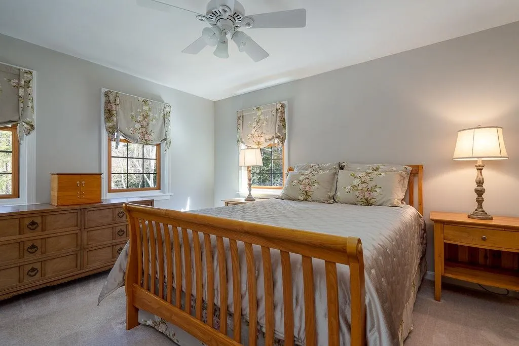 16 Fern Way Madbury NH 03823
