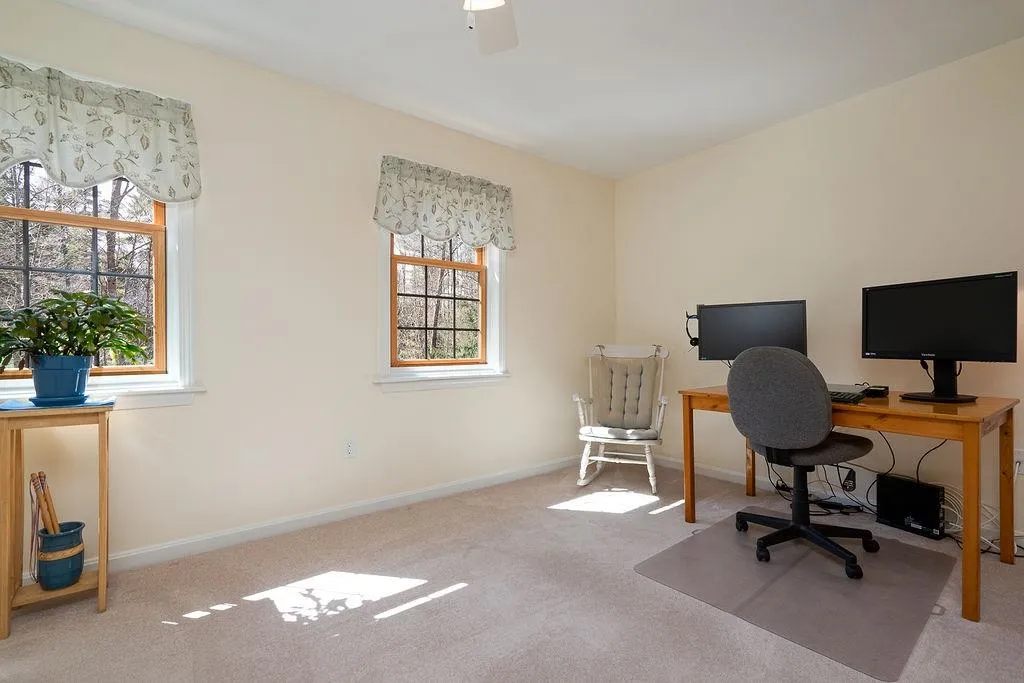 16 Fern Way Madbury NH 03823