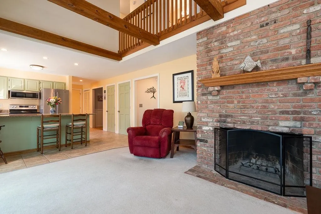 16 Fern Way Madbury NH 03823