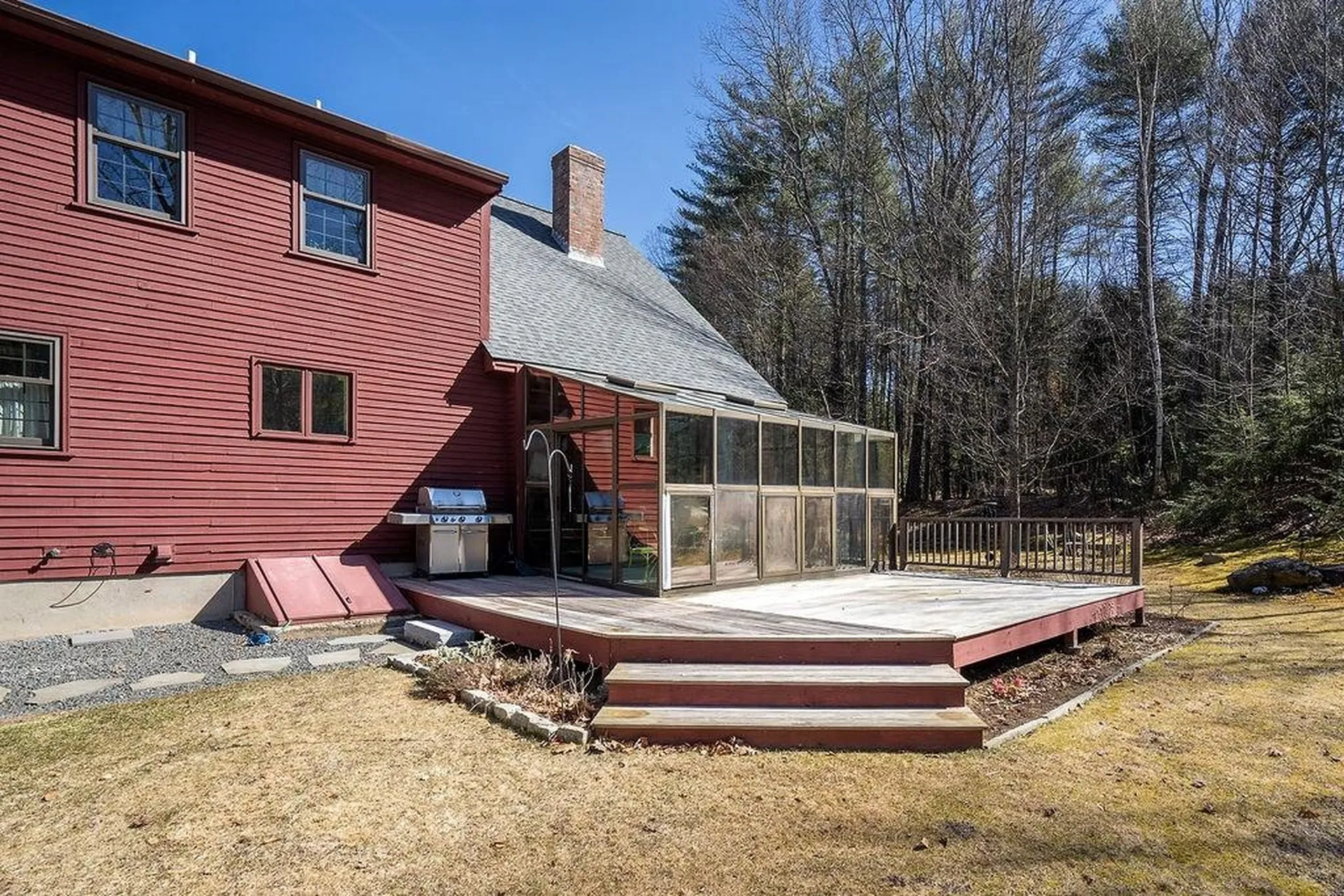 16 Fern Way Madbury NH 03823