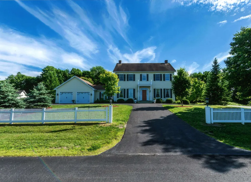 16 Countryside Circle Barre Town VT 05641