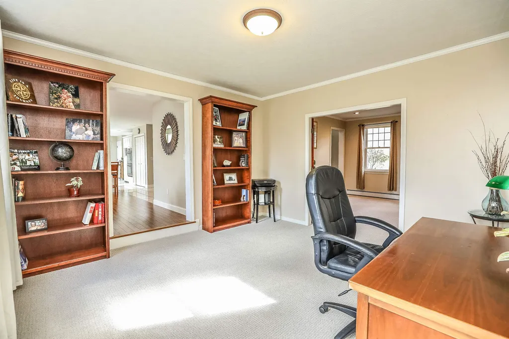 11 Baldwin Lane Bedford NH 03110