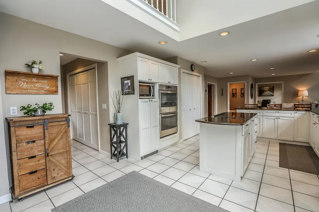11 Baldwin Lane Bedford NH 03110