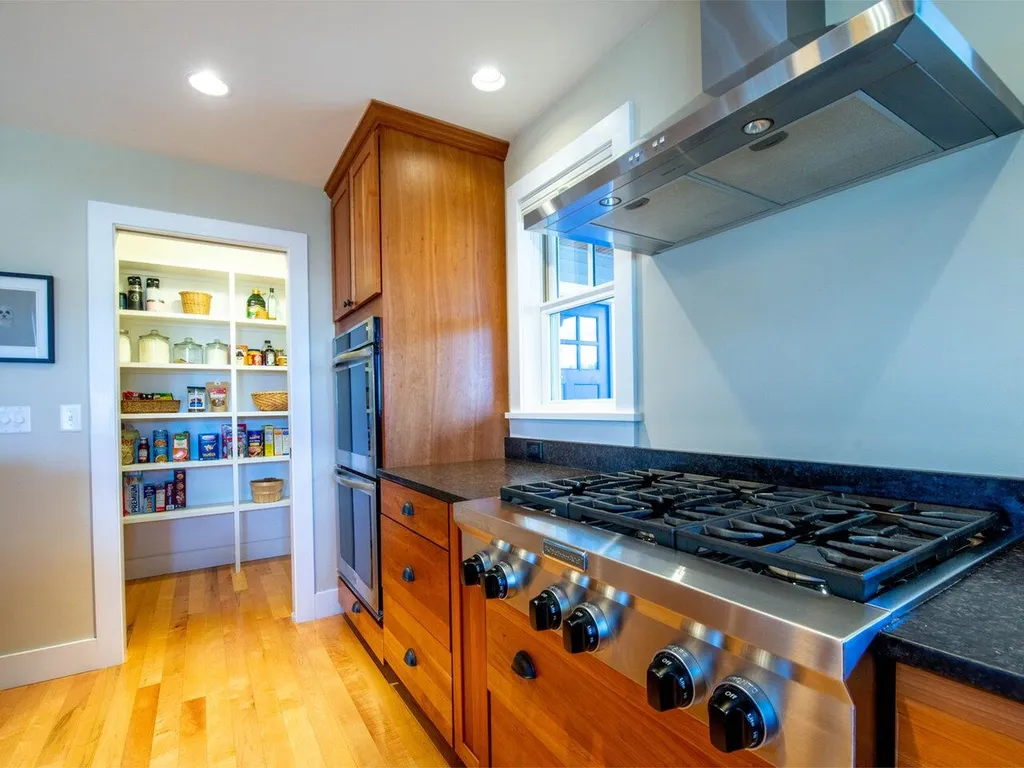 610 Sycamore Street Shelburne VT 05482