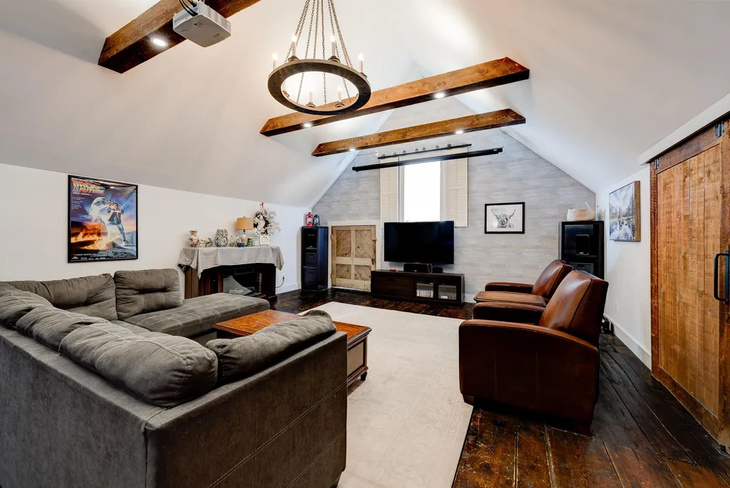 7 Pleasant Street Lebanon NH 03784
