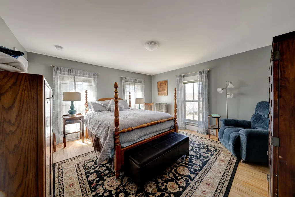 7 Pleasant Street Lebanon NH 03784