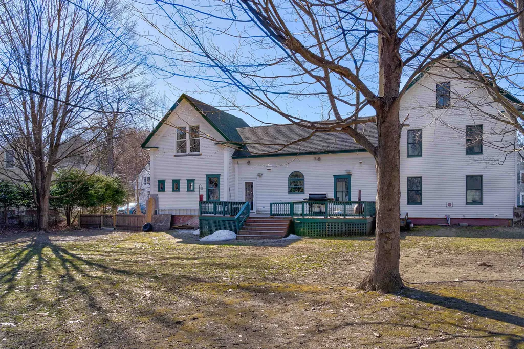 7 Pleasant Street Lebanon NH 03784