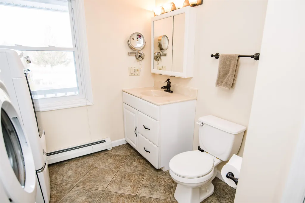 83 Kirby Lane Williston VT 05495