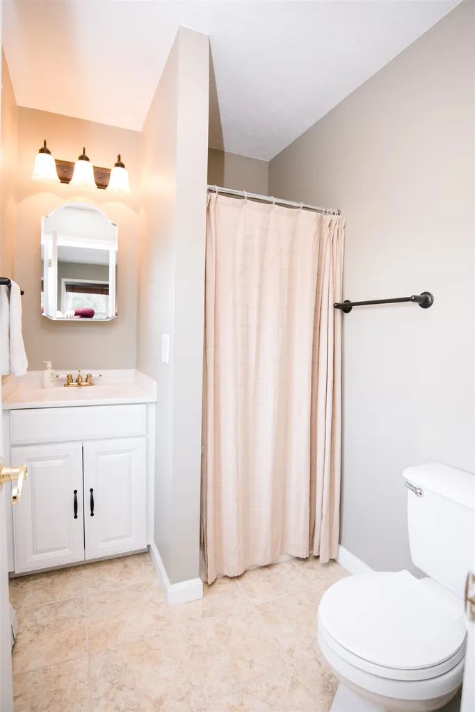 83 Kirby Lane Williston VT 05495