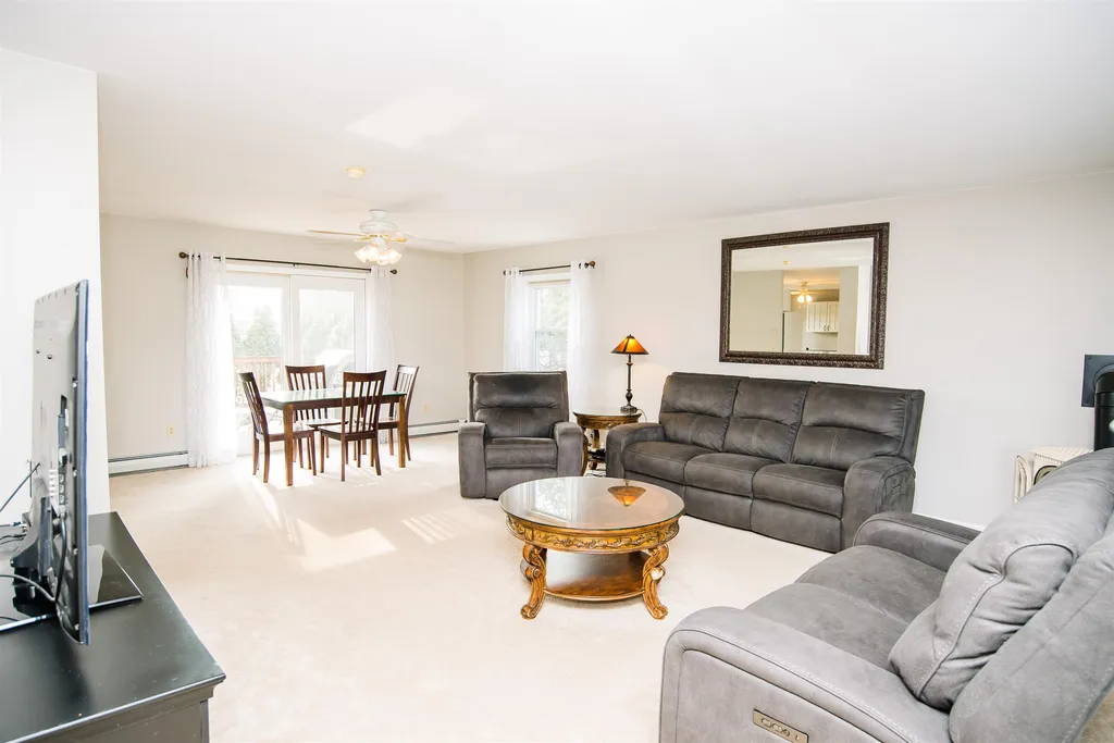 83 Kirby Lane Williston VT 05495
