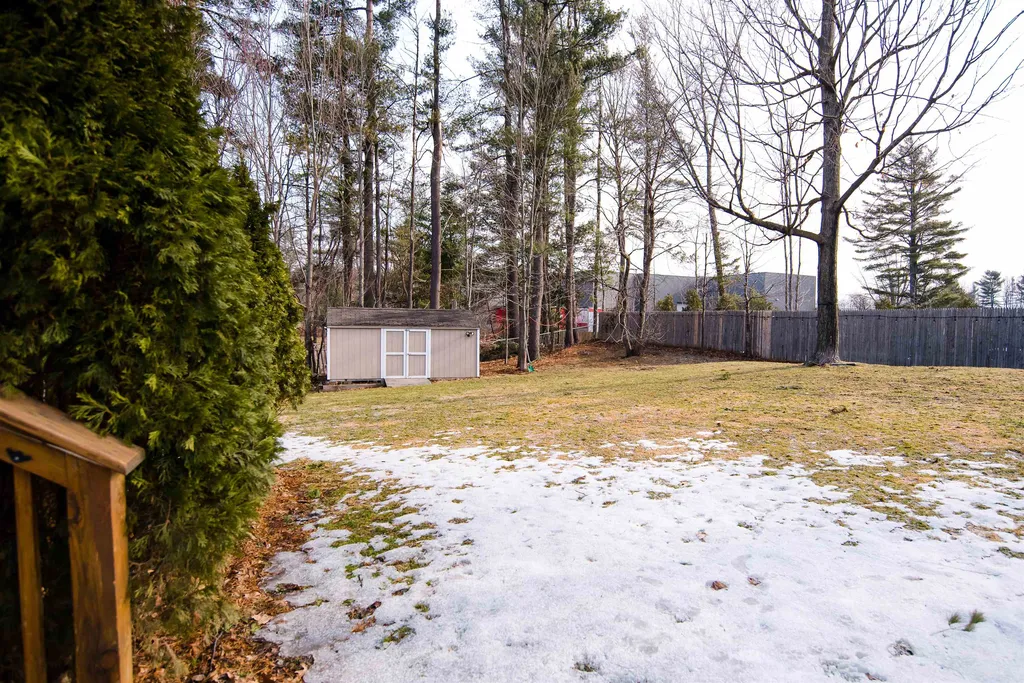83 Kirby Lane Williston VT 05495