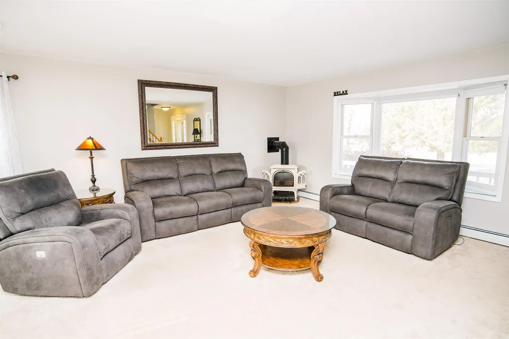 83 Kirby Lane Williston VT 05495