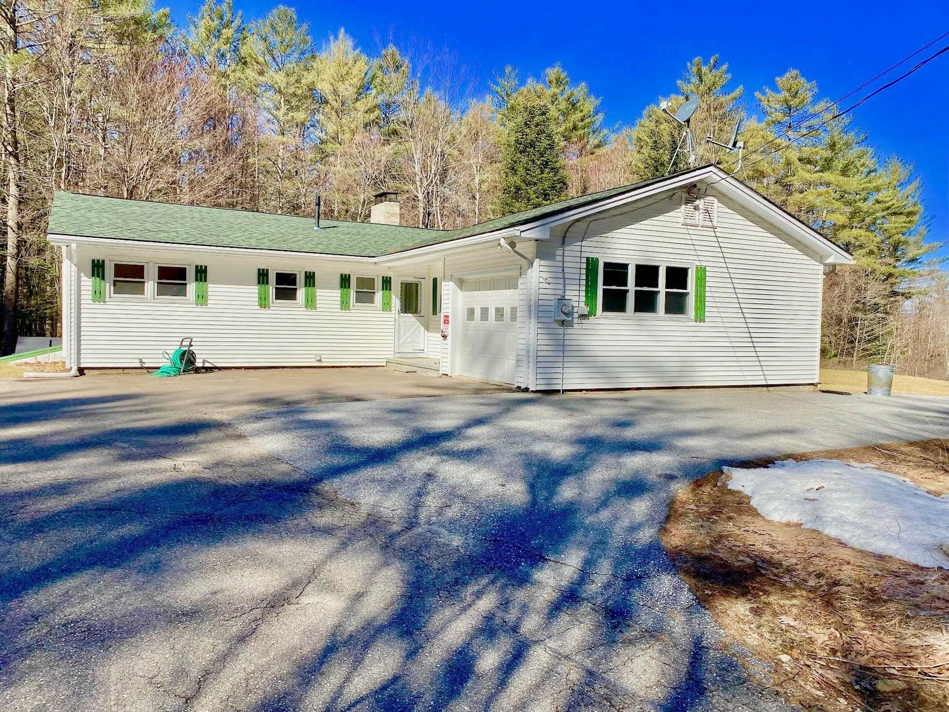236 Route 103 Sunapee NH 03782