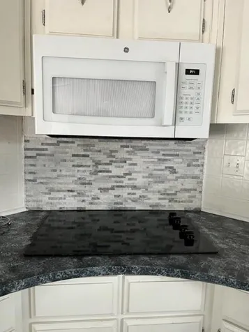 13 Mercury Lane Nashua NH 03062