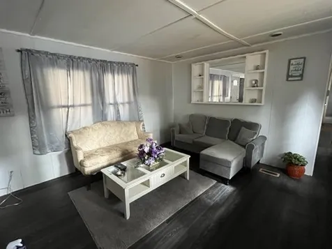 13 Mercury Lane Nashua NH 03062