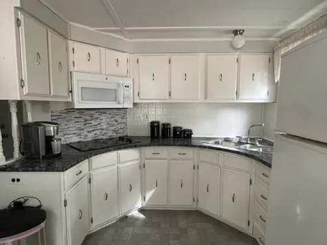 13 Mercury Lane Nashua NH 03062