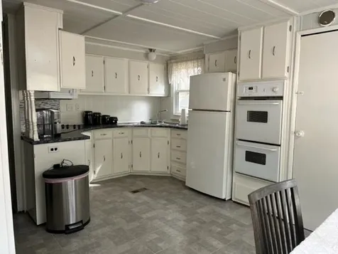 13 Mercury Lane Nashua NH 03062
