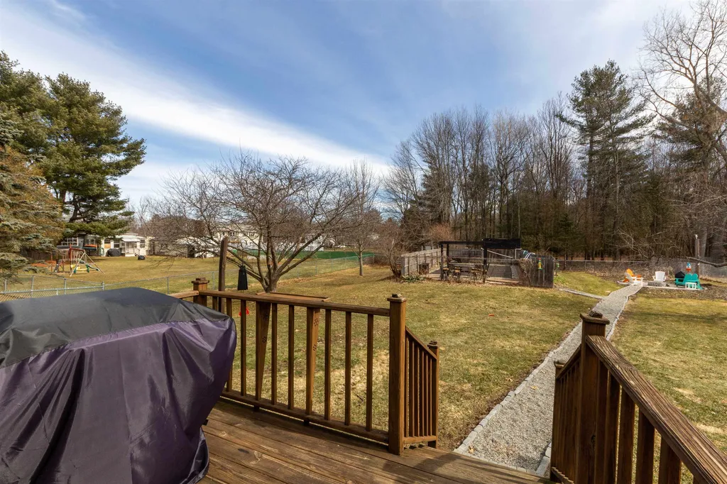 47 Turquoise Drive Colchester VT 05446