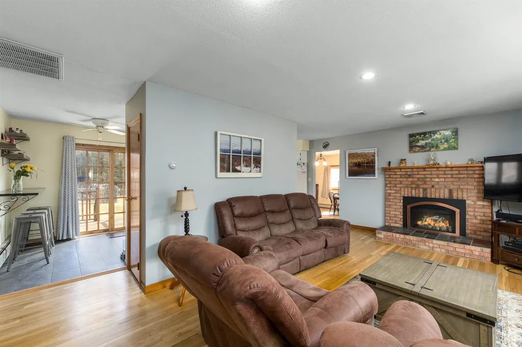 47 Turquoise Drive Colchester VT 05446