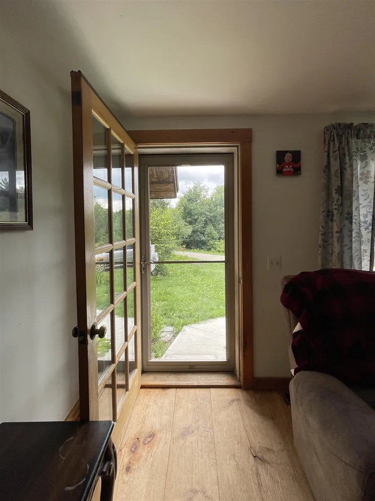 15 Maple View Drive Bradford NH 03221