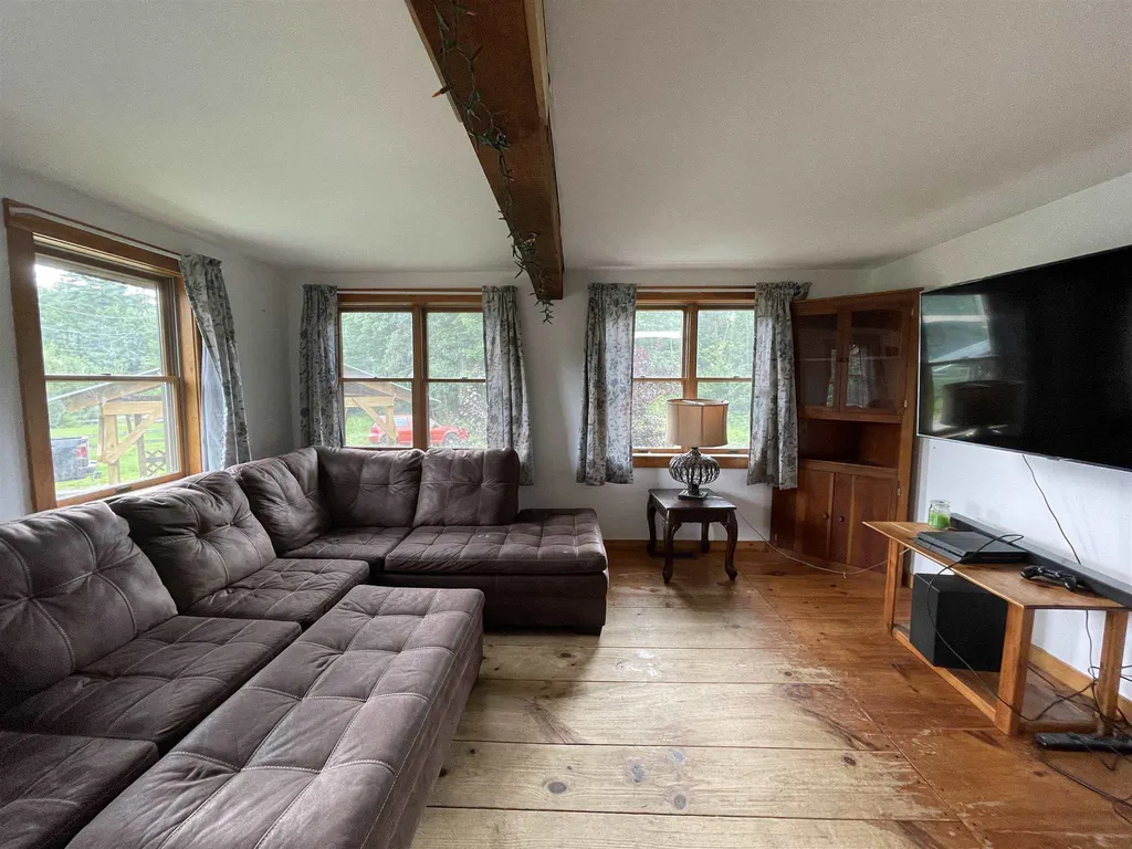 15 Maple View Drive Bradford NH 03221