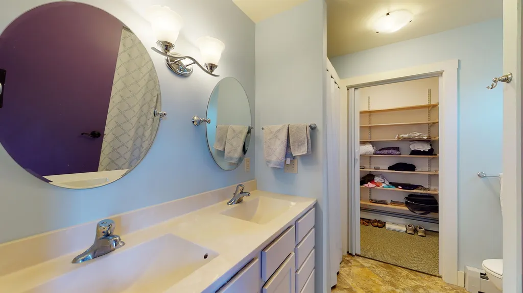 141 Weybridge Street Middlebury VT 05753
