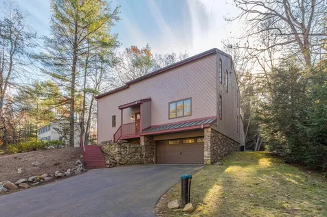 11 Windsor Boulevard Londonderry NH 03053