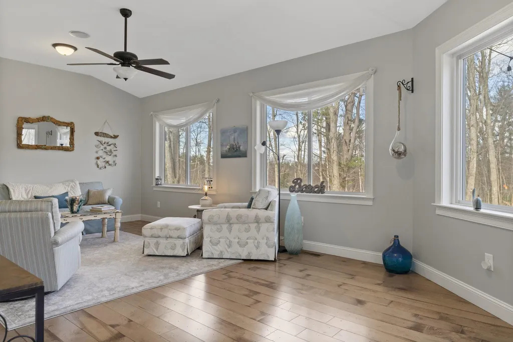 4 Sanctuary Drive Stratham NH 03885