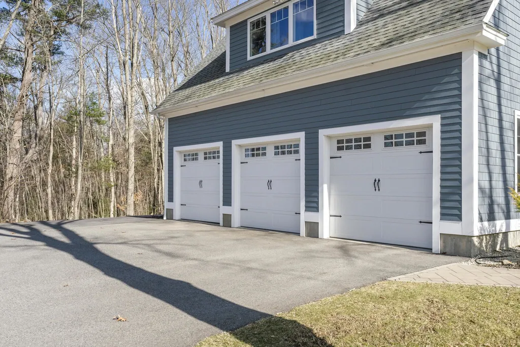 4 Sanctuary Drive Stratham NH 03885