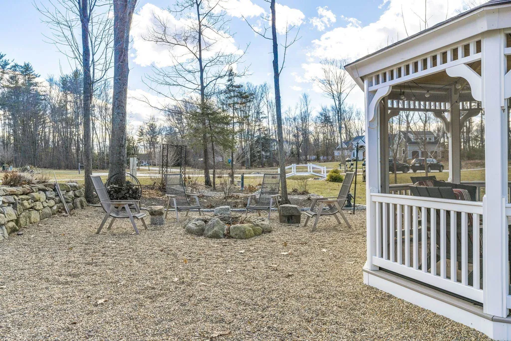 4 Sanctuary Drive Stratham NH 03885