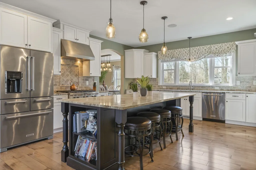 4 Sanctuary Drive Stratham NH 03885