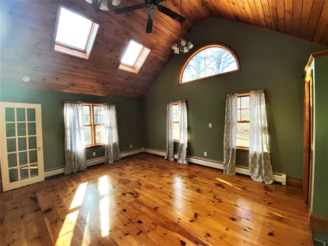 37 Ten Rod Road Rochester NH 03867