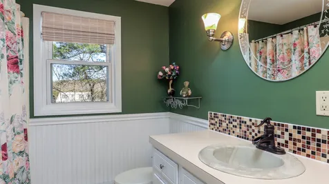 14 Penobscot Road Nashua NH 03062