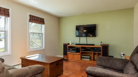 14 Penobscot Road Nashua NH 03062