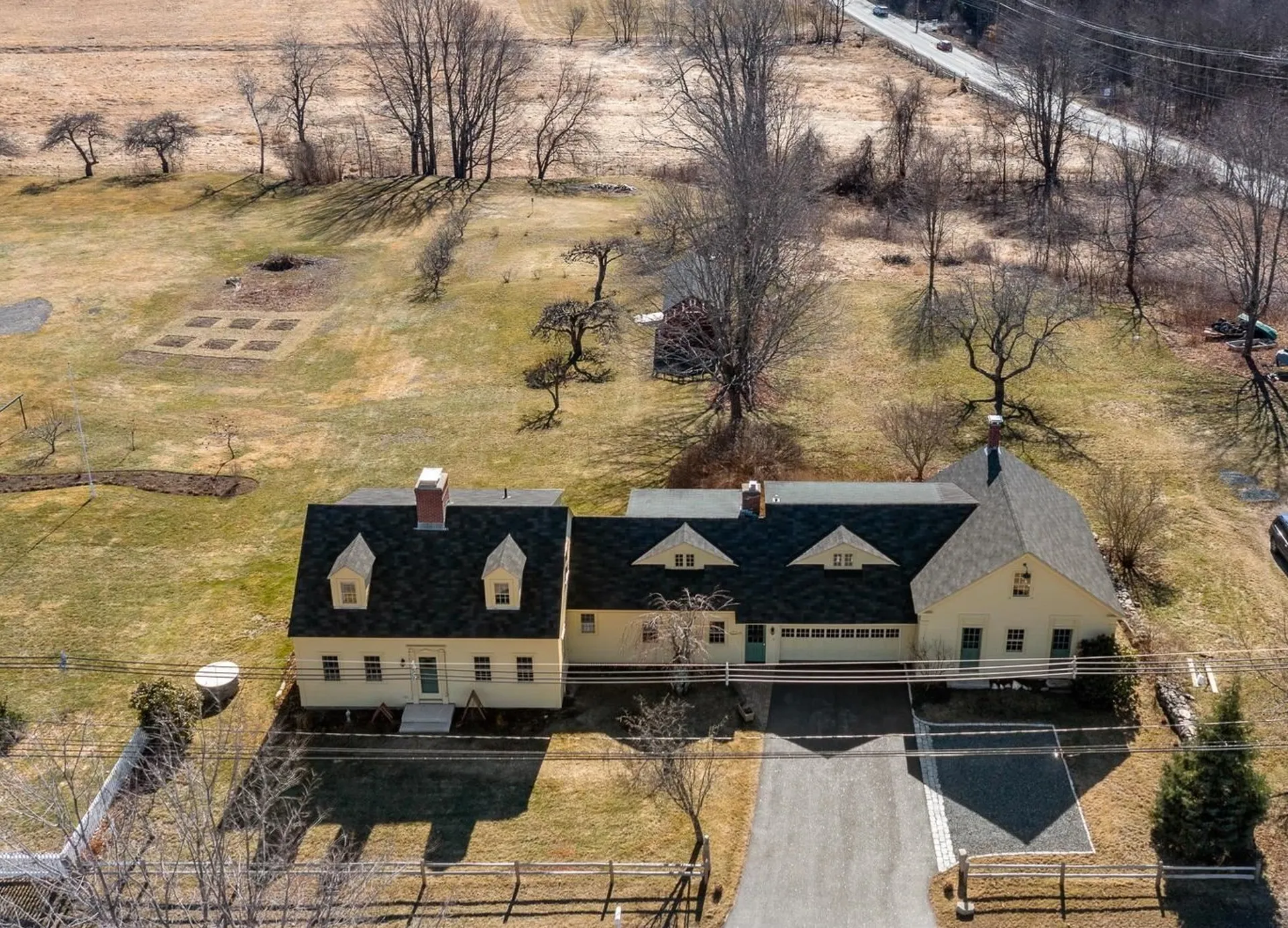 54 South Road Deerfield NH 03037