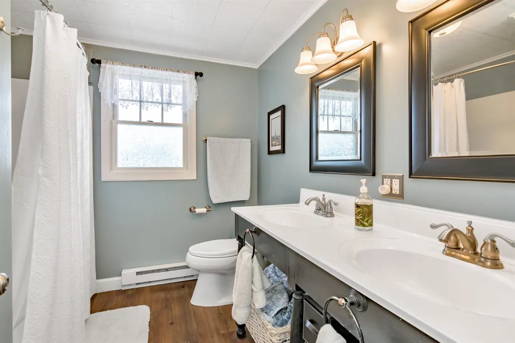 47 Dutton Road Pelham NH 03076