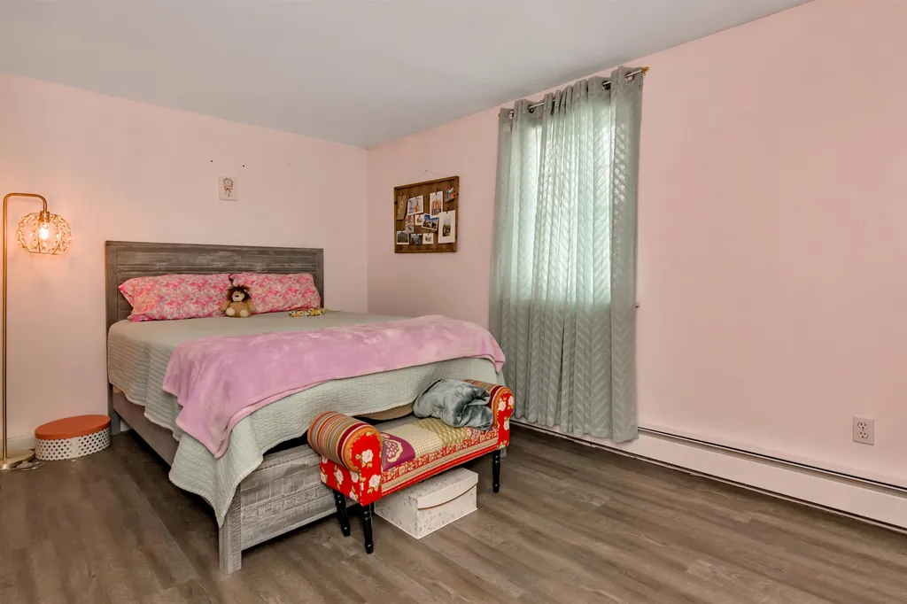 47 Dutton Road Pelham NH 03076