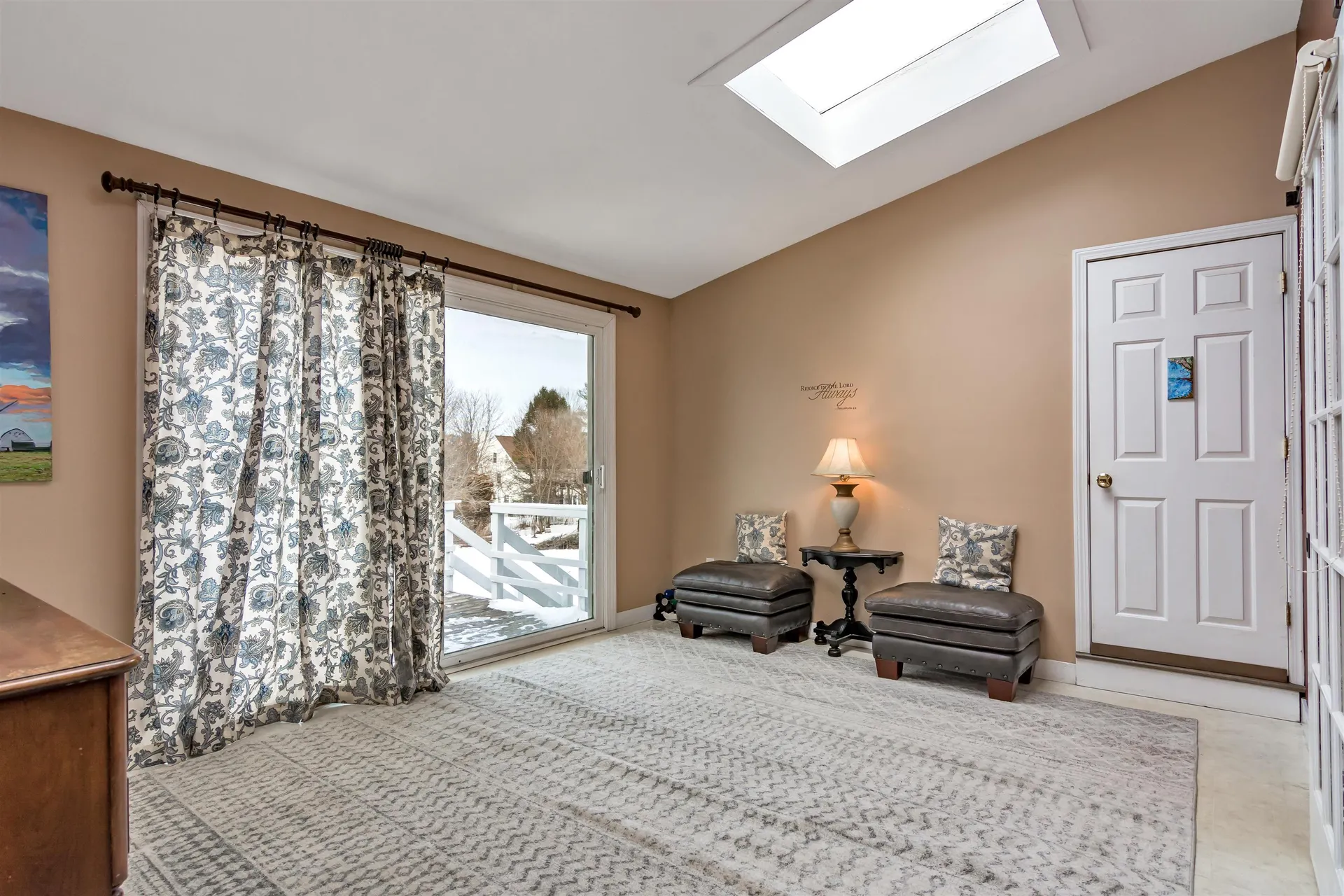 47 Dutton Road Pelham NH 03076