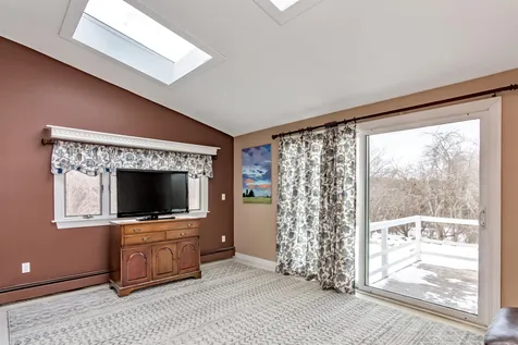 47 Dutton Road Pelham NH 03076