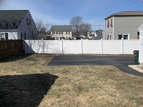 495 Shasta Street Manchester NH 03103
