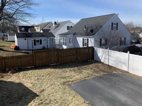 495 Shasta Street Manchester NH 03103