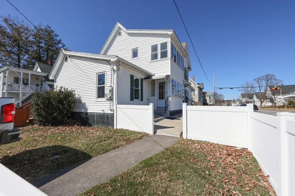 782 Union Street Manchester NH 03104