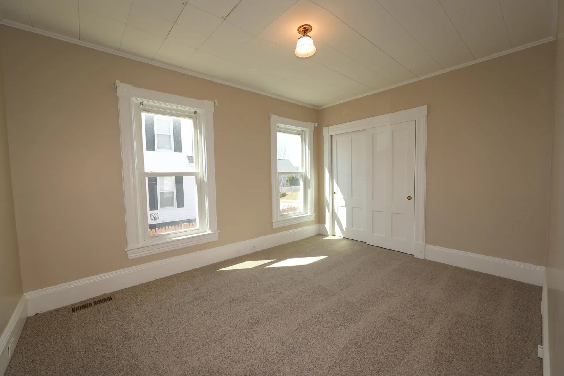 782 Union Street Manchester NH 03104