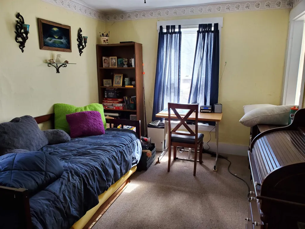 47 Shedd Street Enfield NH 03748