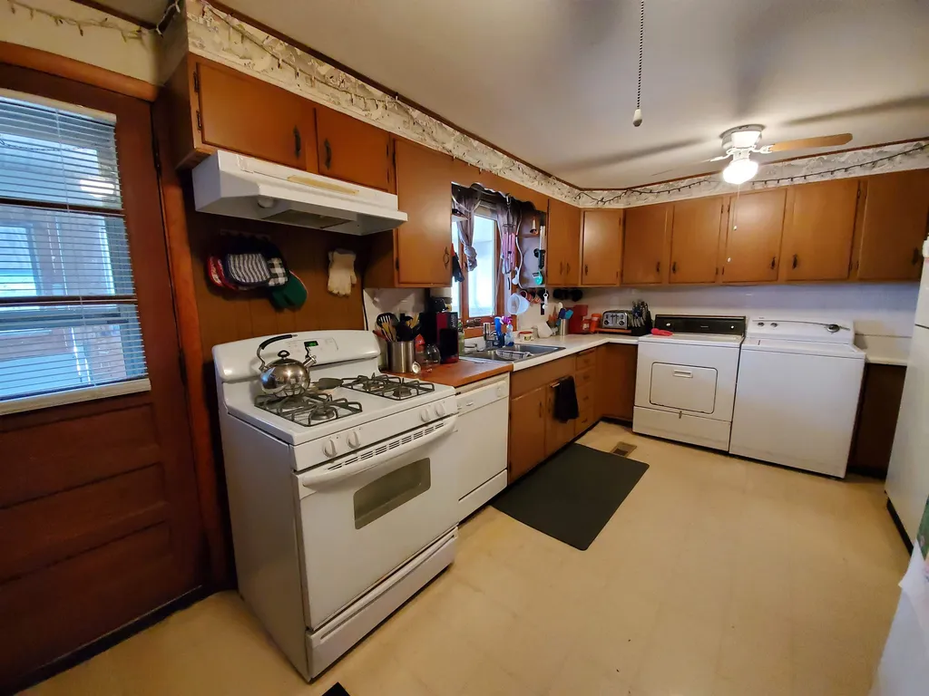 47 Shedd Street Enfield NH 03748