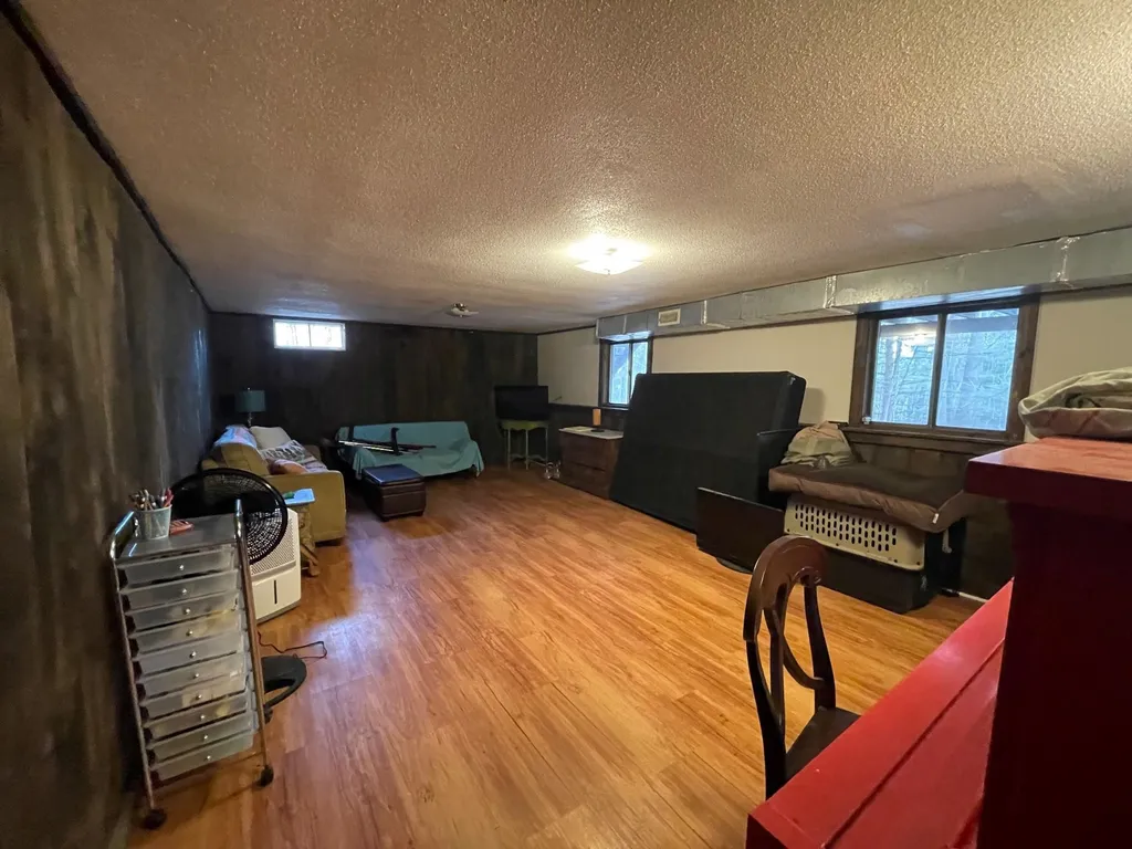 141 Morey Lane Hartford VT 05059