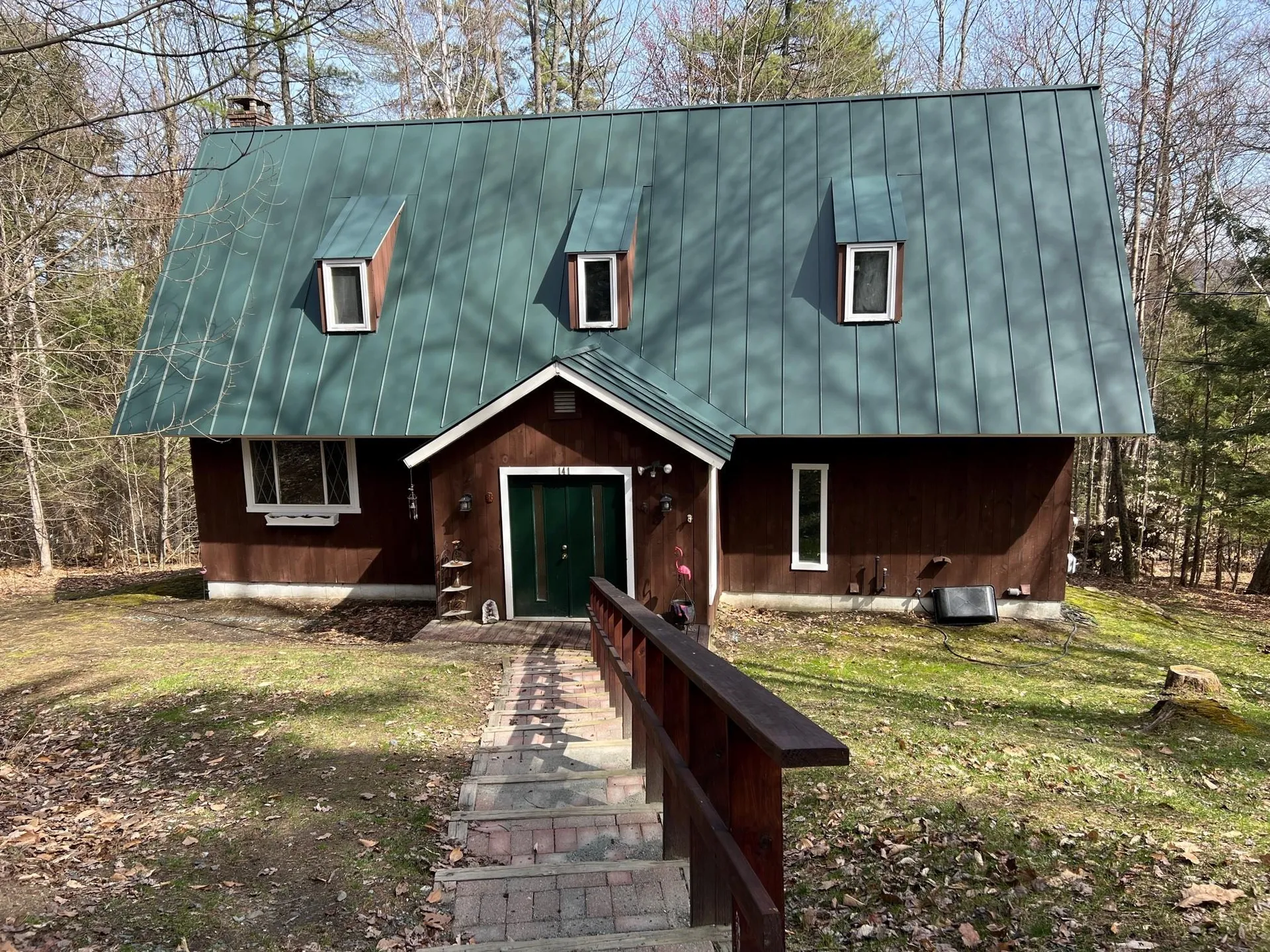 141 Morey Lane Hartford VT 05059