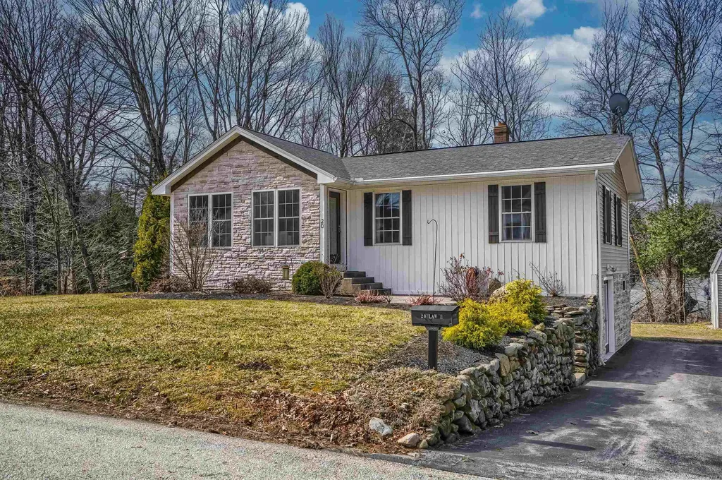 20 Burrington Street Jaffrey NH 03452