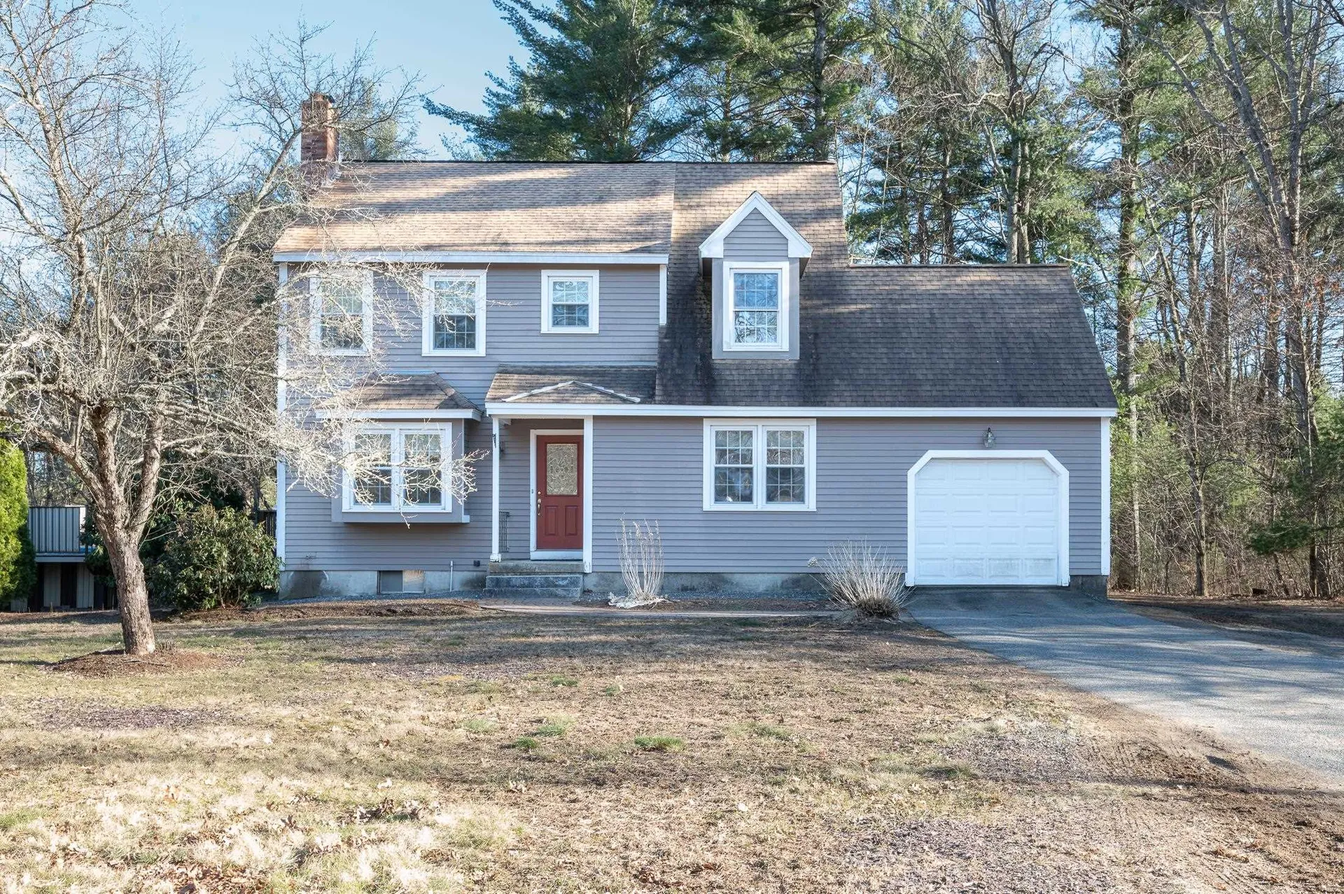 113 Pinecrest Road Litchfield NH 03052
